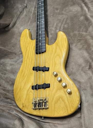Moon jazz bass - jj-4, guitar