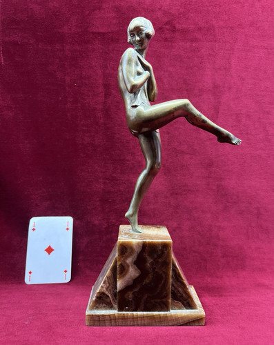 Erotic dancer shy - dancer, sculpture