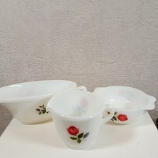 JAJ Pyrex Milk Jug/Small Bowl Gravy Boat Single Red Rose Floral Vintage Retro
