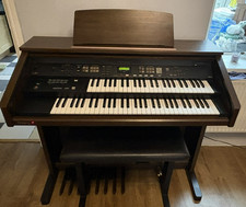 Roland Atelier AT20R organ