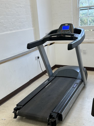 Johnson fitness t8000 - johnson,