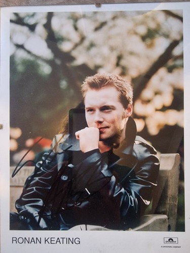 Ronan keating signed photo - ronan,