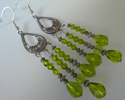 Vintage look dangly chandelier - dangly,
