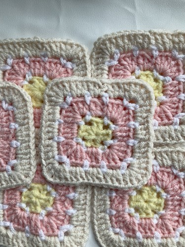 Granny squares 5 - squares, cm.