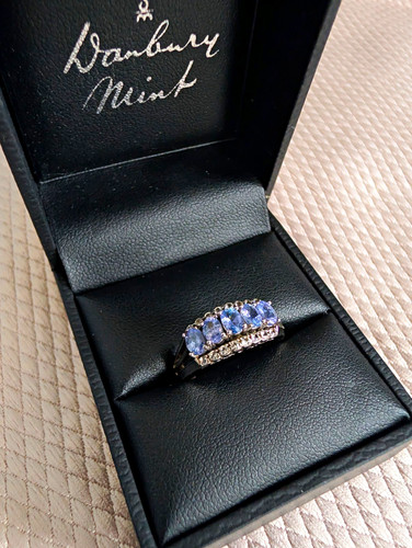 Danbury mint 925 - danbury,