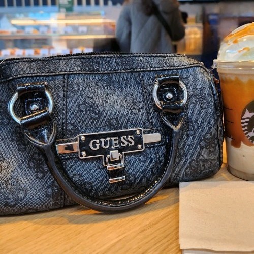 Guess barrel small bag used - barrel,