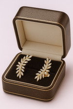 9ct Yellow Gold Leaf-Shaped Climber Stud Earrings 22mm in a luxury Gift box