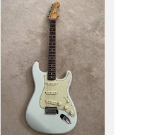 FENDER CLASSIC PLAYER 60’s
