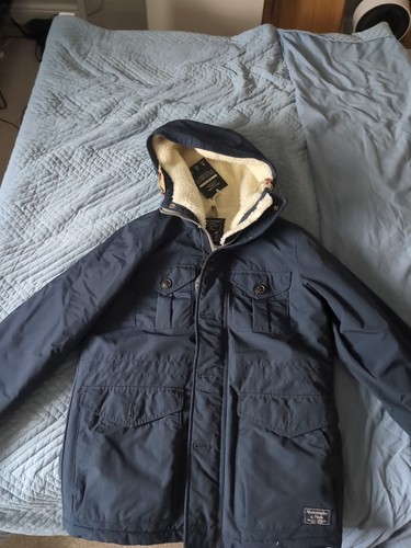 New abercrombie fitch - &,
