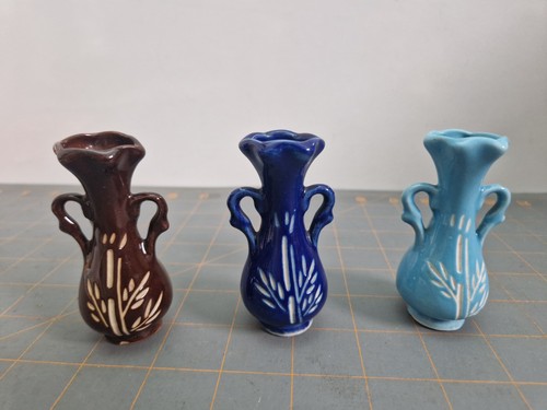 Twin handle vases - vases, miniature