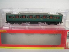 Hornby R4337 BR Maunsell  Corridor 1st Class Coach No." 7411 " 