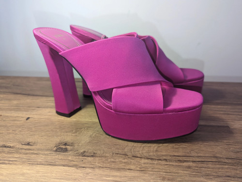 New zara strap - new, cross
