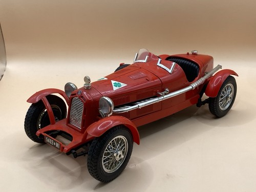 Bburago alfa romeo 2300 - alfa, monza