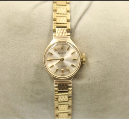 Ladies 375 9ct gold case - case, &