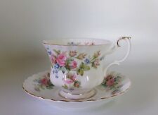 ROYAL ALBERT MOSS ROSE TEA CUP