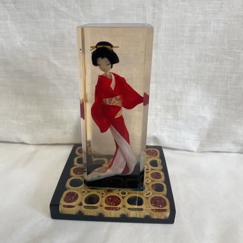 Beautiful japanese geisha doll - japanese,