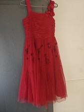 Next signature red bridsmaid