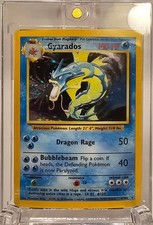 POKÉMON TCG GYARADOS HOLO