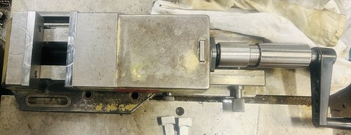 Hydraulic machine vice with - machine,