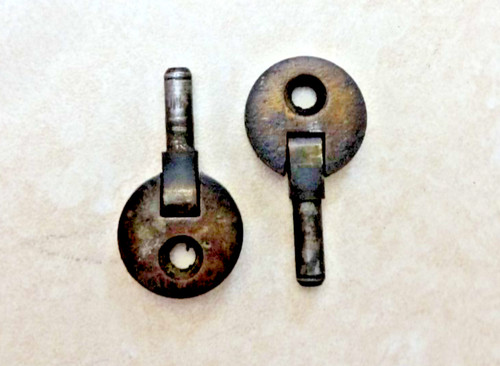 Singer sewing machine - 2,