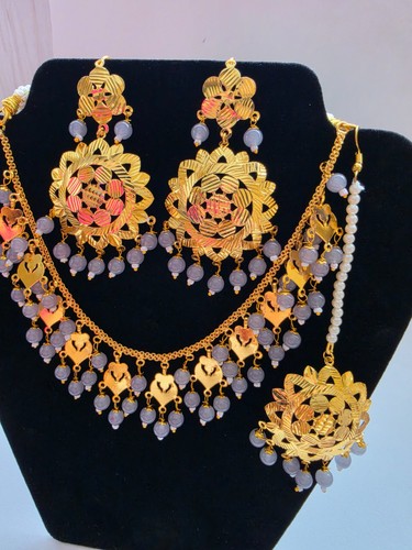 Indian jewellery set - indian, gold