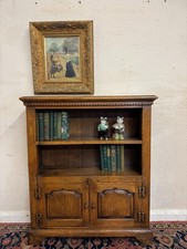 FANTASTIC QUALITY OAK OPEN BOOKCASE WITH CUPBOARD BELOW