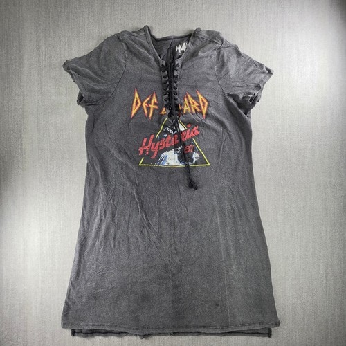 Def leppard graphic shirt - def,