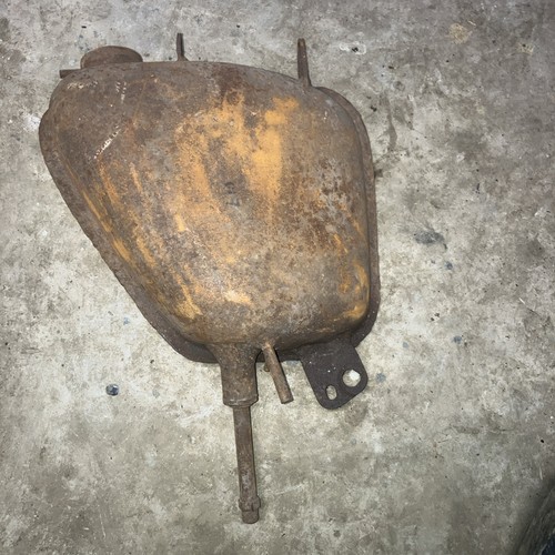 Triumph oil tank - tank, 500