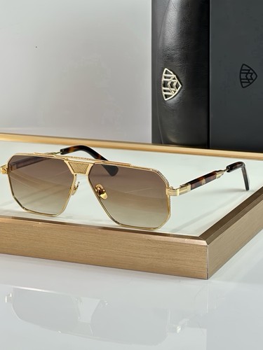 Stylish luxury sunglasses for