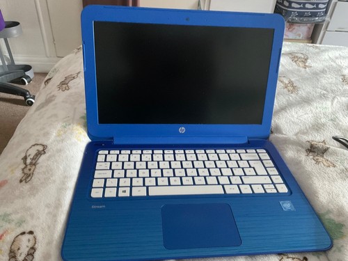 Stream laptop for spares - stream,
