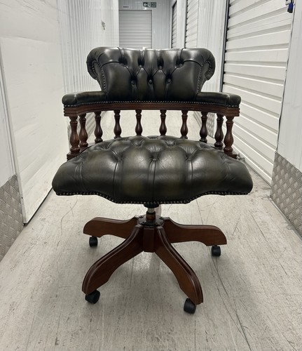 Green leather chesterfield - green,