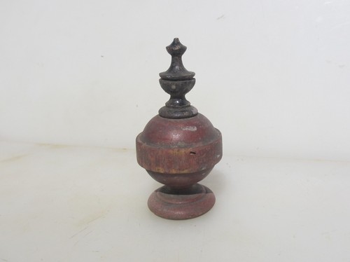 Victorian turned wooden - turned, finial