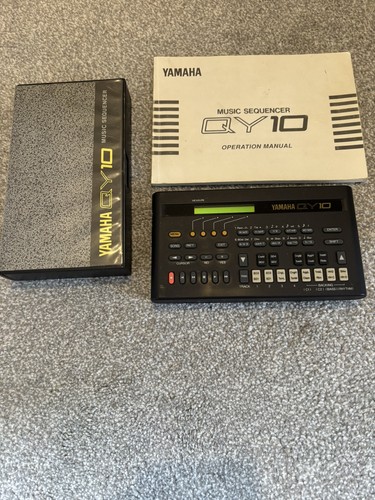 Yamaha qy10 portable track - portable, 8
