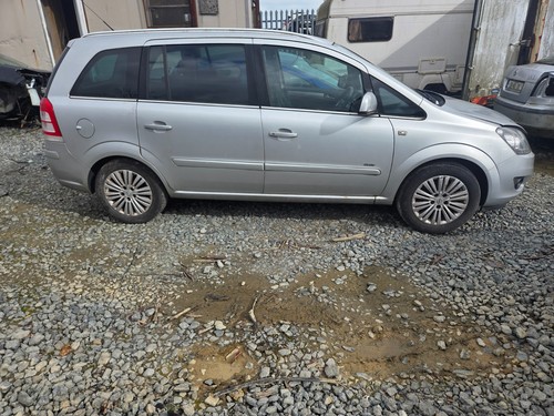 2011 opel zafira - 2011,