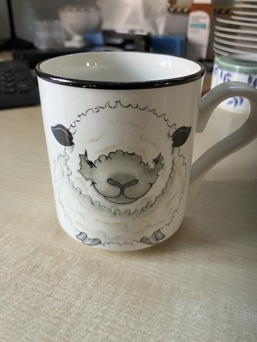 Arthur wood pottery - front, to