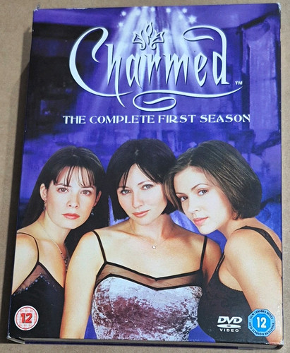 Charmed season dvd complete - charmed,