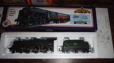 BACHMANN OO GAUGE BR REBUILT JUBILEE CLASS 4-6-0 TENDER LOCO 45735 COMET 31-250