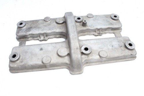 Cylinder head cover valve - cylinder,