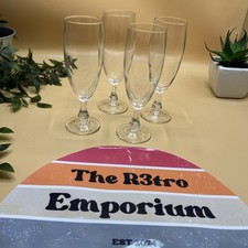 Set cut glass - of, 4