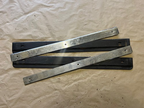 Mgf bottom door trims - door, 95-02