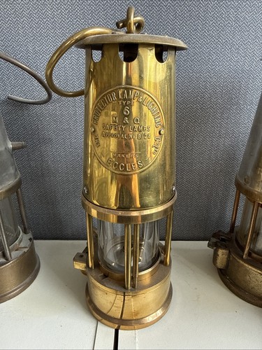Eccles type miners lamp - 6,