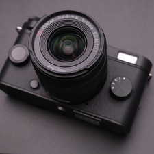Pentax mirrorless - q-s1,,