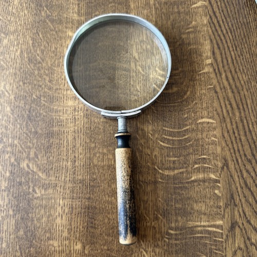 Aluminium and wood magnifying - and,