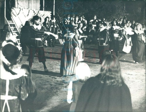 1977 scarborough sealed - sealed, knot