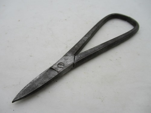 Superb vintage jewellers - superb, 7"