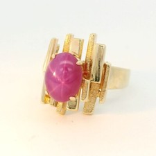 Brutalist 14ct Gold Star Ruby