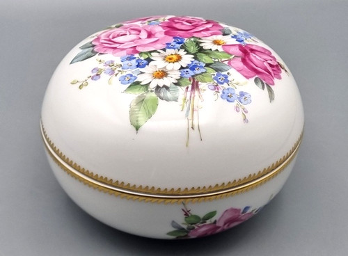 Meissen porcelain lidded jar - , d