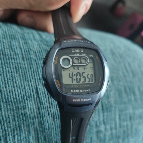 Casio 210 illuminator watch - casio, w-210