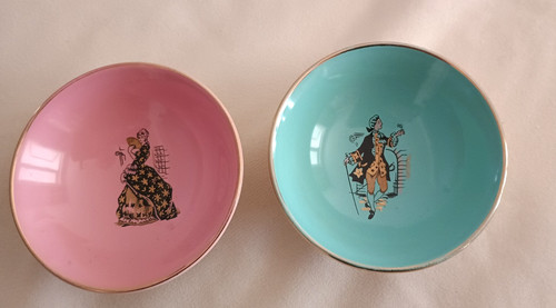 Two small vintage wade - small, ceramic