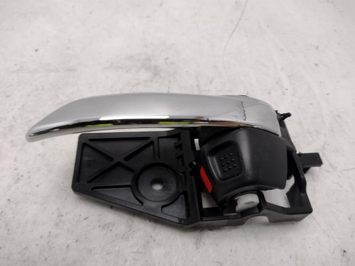 Suzuki vitara door - handle, mk4